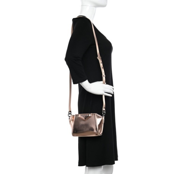 Givenchy💎Polyurethane Nano Antigona Crossbody✨Light Patent Leather Rose Gold✨ - Picture 4 of 13